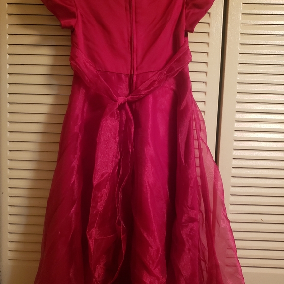 Girl's formal dress - Picture 4 of 4